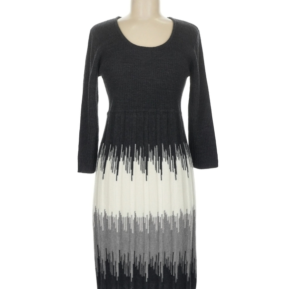 Studio One New York Black and Gray Gradient Dress. - Picture 3 of 4